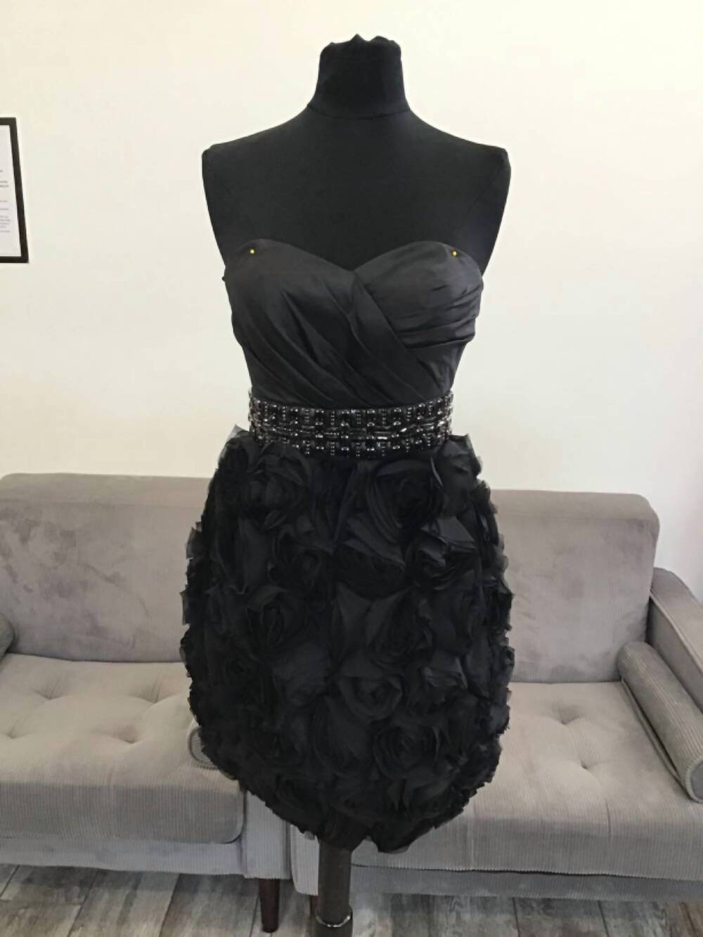 NEW JOVANI women's strapless formal dress in black